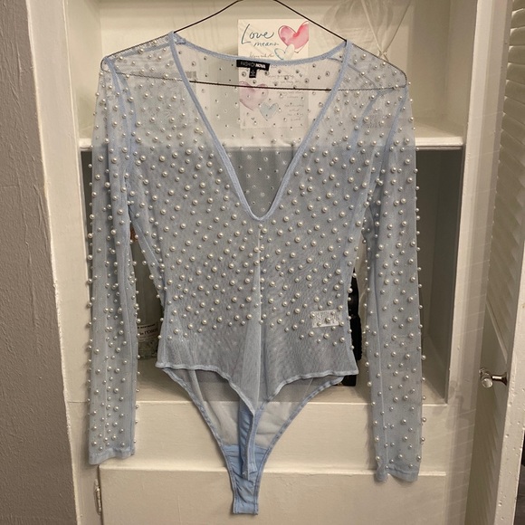 Fashion Nova Tops - NWOT Sky Blue Pearl Bodysuit